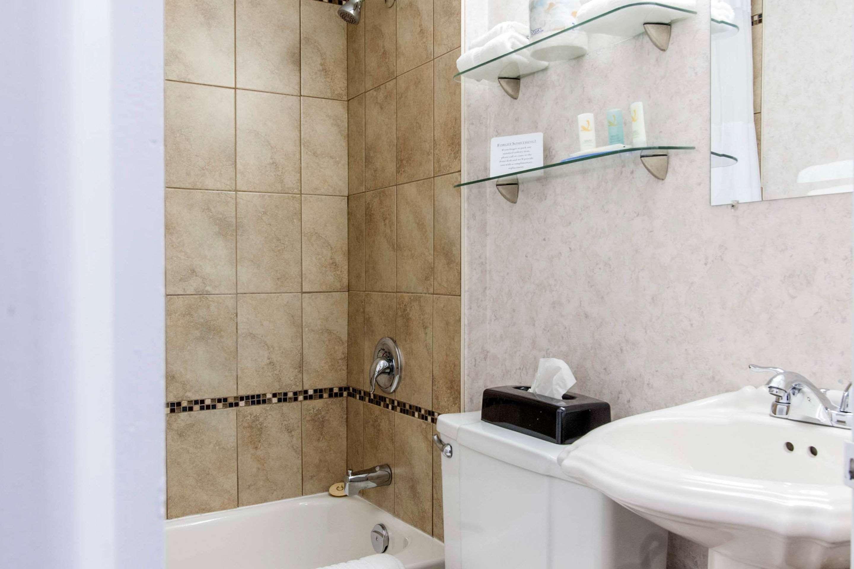 Quality Hotel & Suites Gander Buitenkant foto